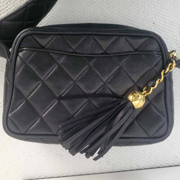 RARE! Vintage Early 80s Authentic Chanel Quilted Purse 24 KT Tassel Camera Bag - Picture 1 of 15